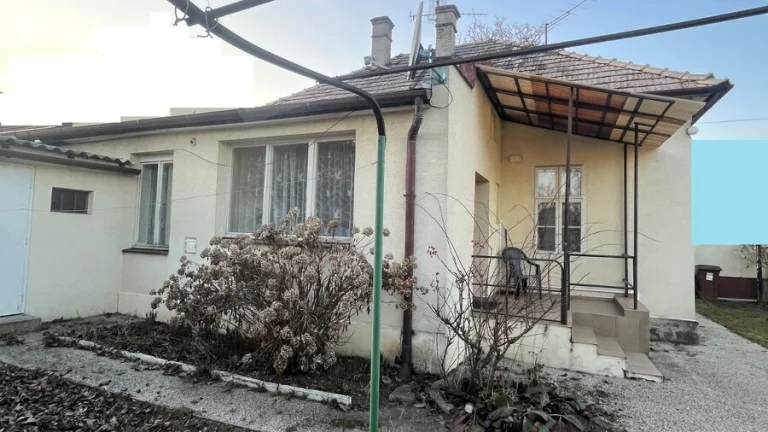 Rodinný dom Levice s pozemkom 724 m2, časť Nová Osada