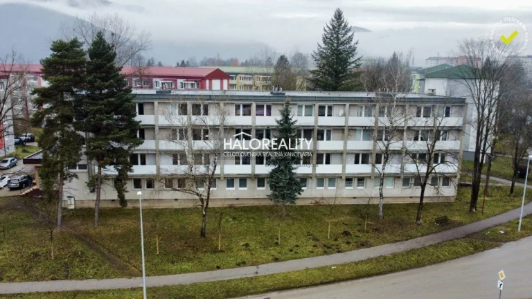 HALO reality - Predaj, komerčný objekt Revúca, 32 Bytov - E