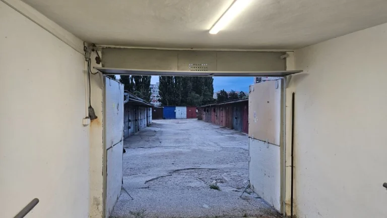 Garáž na predaj - ulica Jenisejská, Nad Jazerom Košice
