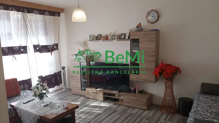 Rezervovaný: 1 izbový byt s balkónom na Komenského ulici na