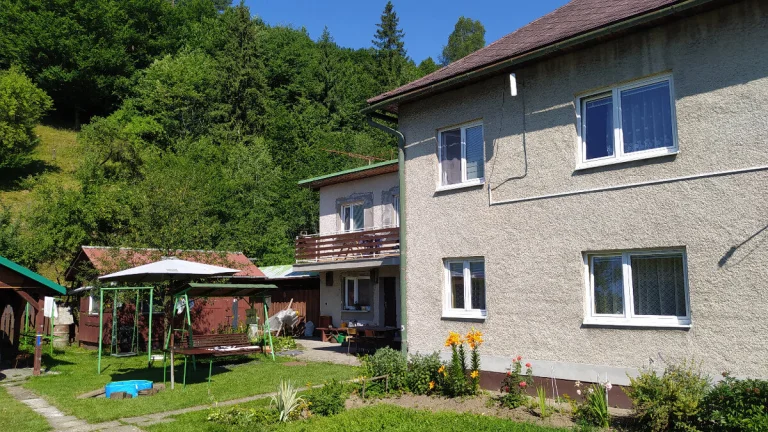Na predaj veľký dvojgeneračný dom Krásno nad Kysucou