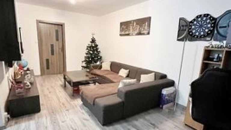 1izb S LOGGIOU V DOBREJ LOKALITE