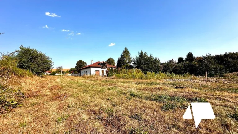 Predaj, stavebného pozemku pre RD alebo chatku, Levice - Kal