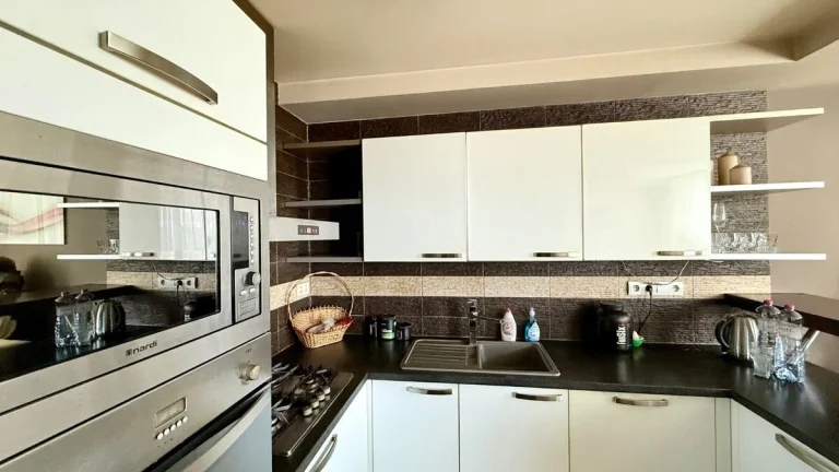 REZERVOVANÉ - JAZERO - JENISEJSKÁ PEKNÝ 3 IZBOVÝ BYT 68 M2 P