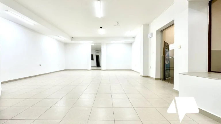 Podnájom - Obchodný priestor 76 m2 - Nitra, Staré mesto