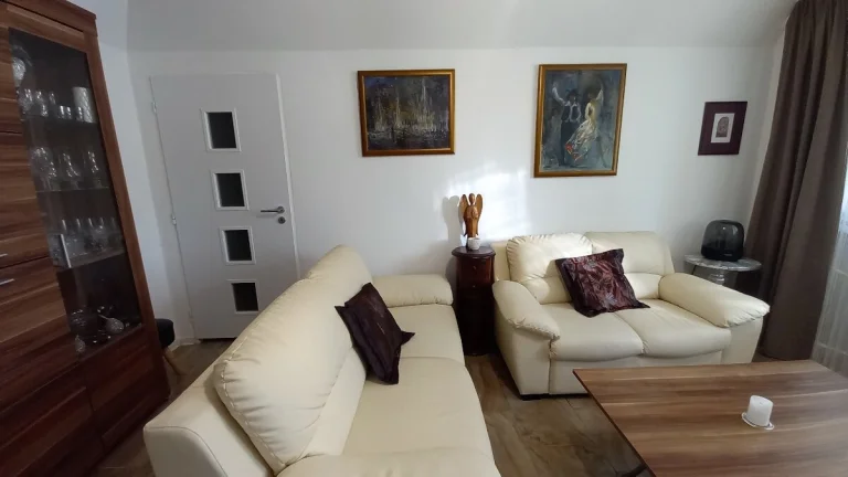 Krásny 3 izbový byt - kompletná rekonštrukcia - Výstavby
