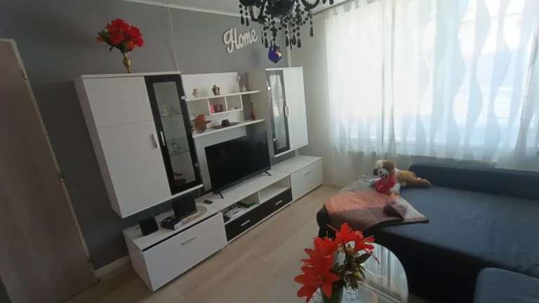 Len pre hotovostného klientaNa predaj zrekonštruovaný rodin