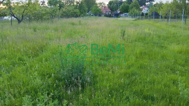 Predaj, pozemok - Zlaté Moravce časť Prílepy (1209-14-AFI)