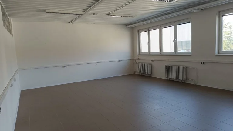 Na prenájom 26 m2 a 54 m2 priestor Banská Bystrica - Partizá