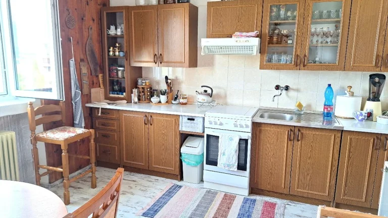 Znížená cena Ponúkame na predaj rodinný dom v Môťovej