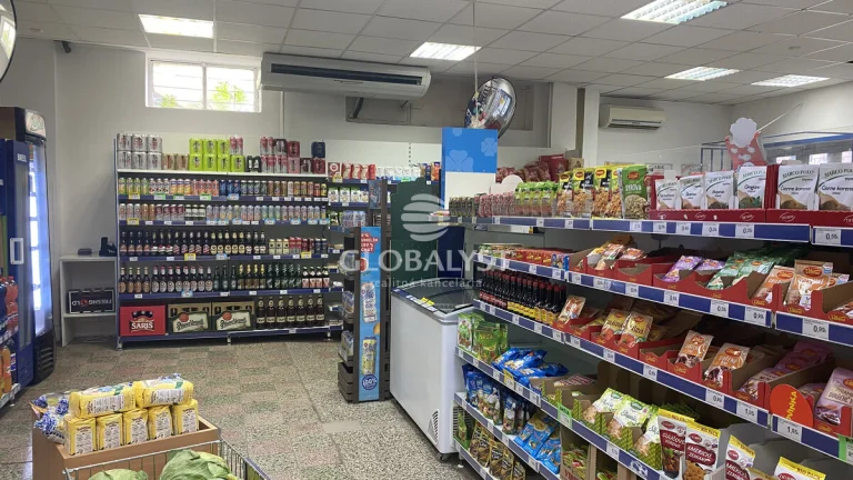 Obchodné priestory 230 m2 v OC na Furči