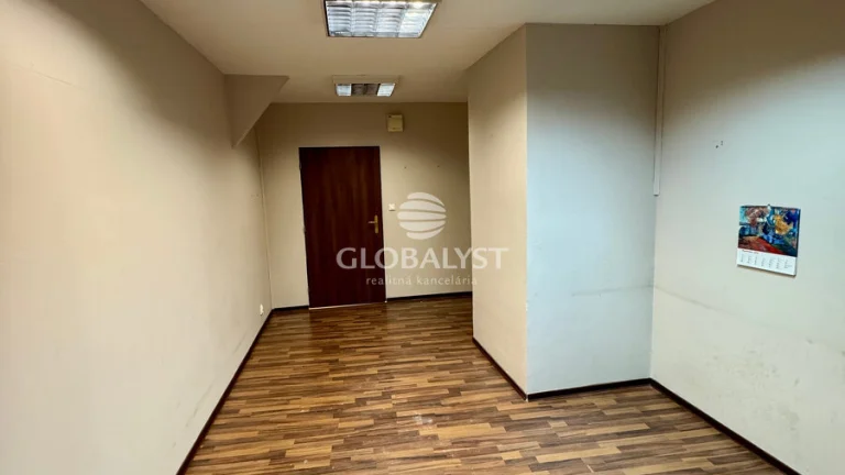Kompaktná kancelária : 20 m2, v centre mesta