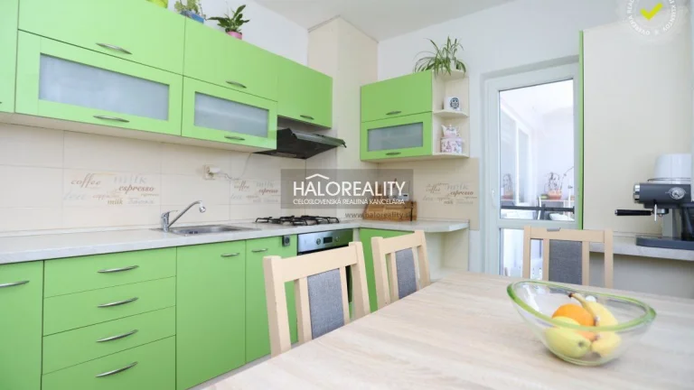 HALO reality - Predaj, trojizbový byt Považská Bystrica, SNP