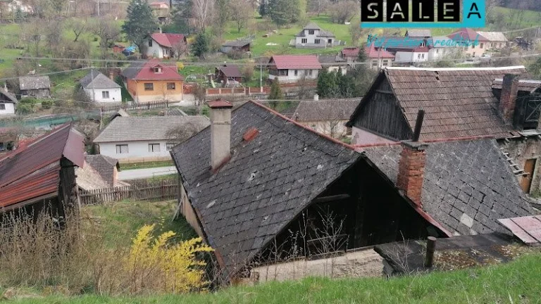 Pozemky so starým RD v obci Prakovce o celkovej rozlohe 700m