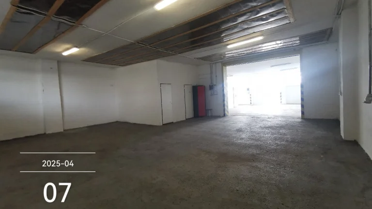 Dlhodobo prenajmem sklad 228m2.