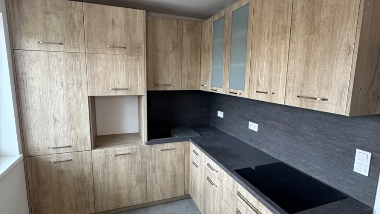 Nový 2 Izbový byt s balkónom 56m2 - V. V. Majakovského