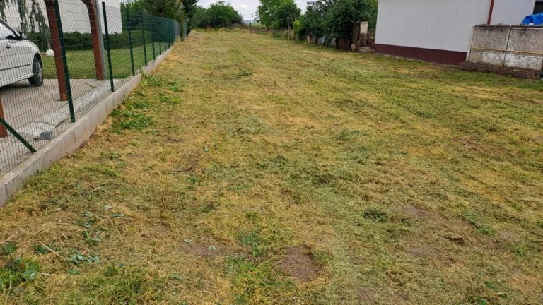 Predaj je stavebný pozemok v obci Úľany nad Žitavou.