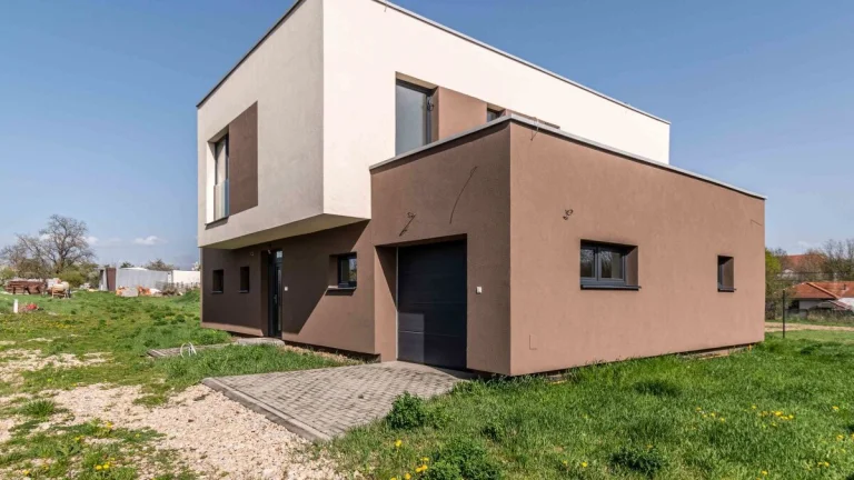 BEDES | novostavba 182m2, pozemok 659m2, 3x terasa, garáž