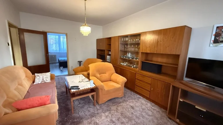 NA PRENÁJOM VEĽKÝ 3-IZBOVÝ BYT, PÔVODNÝ STAV, NEJEDLÉHO, BA