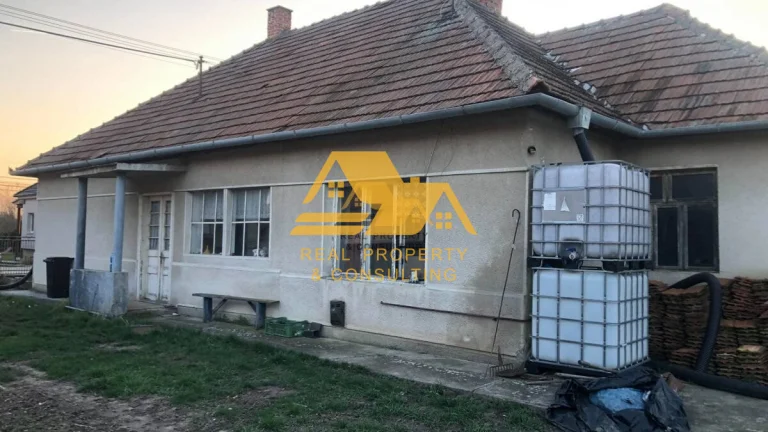 Predám rodinný dom v obci Kmeťovo