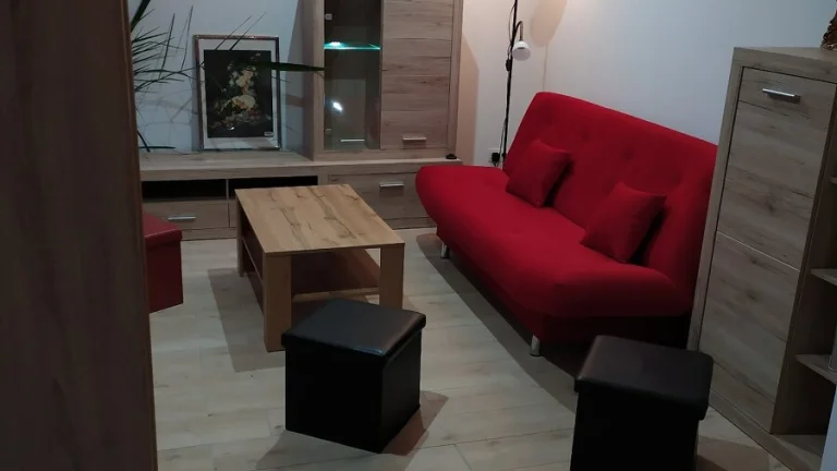 Sereď prenájom 2-izbový byt.