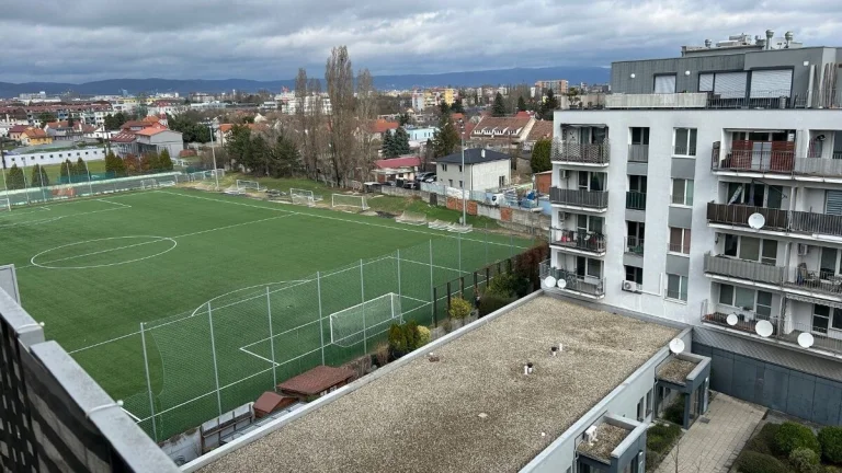 veľký 3i. byt, Prievoz, najvyššie poschodie, terasa, tehla