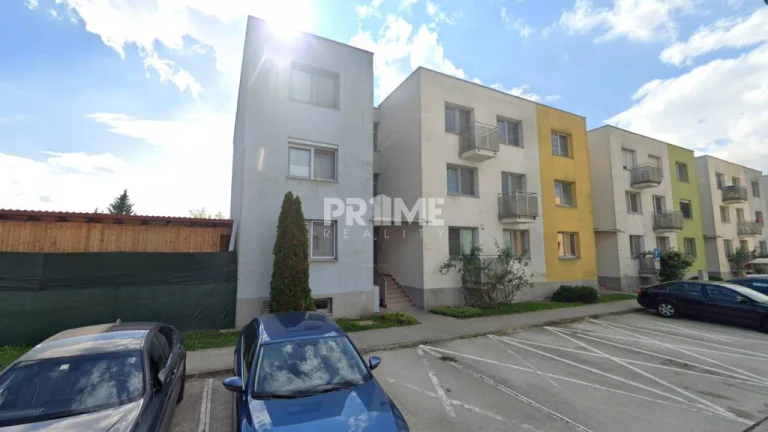 Obojstranne orientovaný 2i byt, klíma, pivnica, parking, Boč