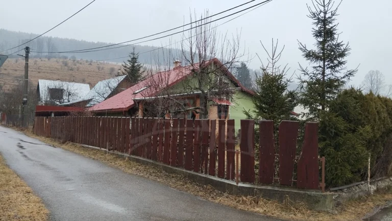 Útulný rodinný dom v obci Vrícko s výhľadom na hory - ideá
