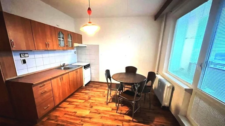 RÚBANISKO II - 1-i byt,38 m2 ,LOGGIA rekonštrukcia