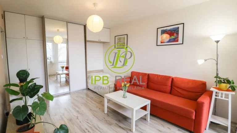 VEĽKÁ LOGGIA Krásny 1-izb. byt KOMPLETNE ZARIADENÝ na Landa