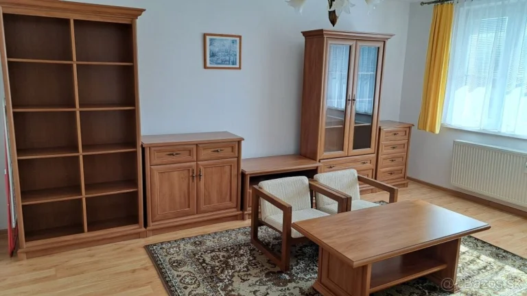 2-iz. byt na SNP, rekonštrukcia, zariadenie.