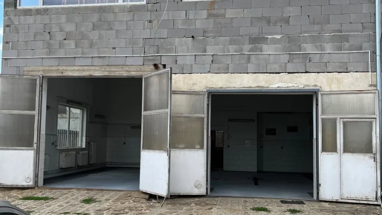 Prenájom autoservisu / prenájom obchodných priestorov