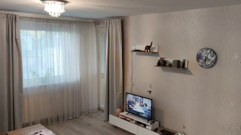 Prenájom 2 izbový byt s parkovaním