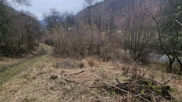Rekreačný pozemok - Horná Maríková - 1578m2