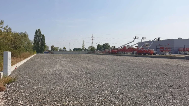 Prenájom pozemok - spevnená plocha, Bratislava - Rybničná ul