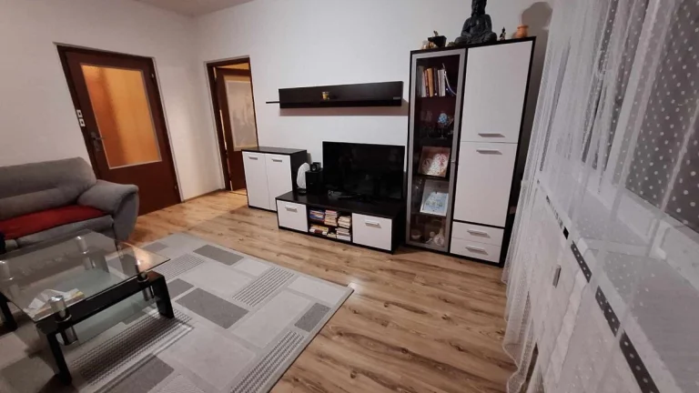 PONUKA pre VÁS - Na predaj 3 izbový byt v Šali Veči.