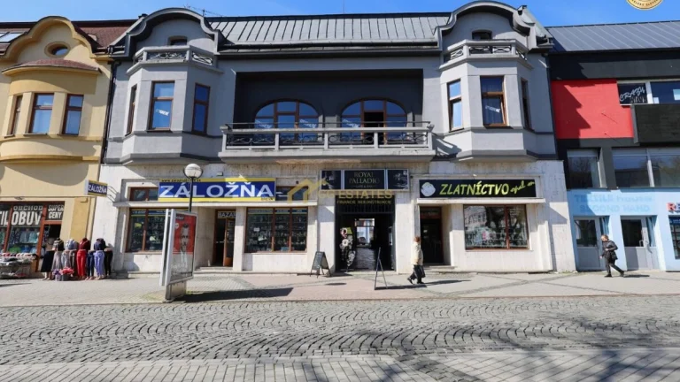 Obchodný priestor v centre Humenného na prenájom
