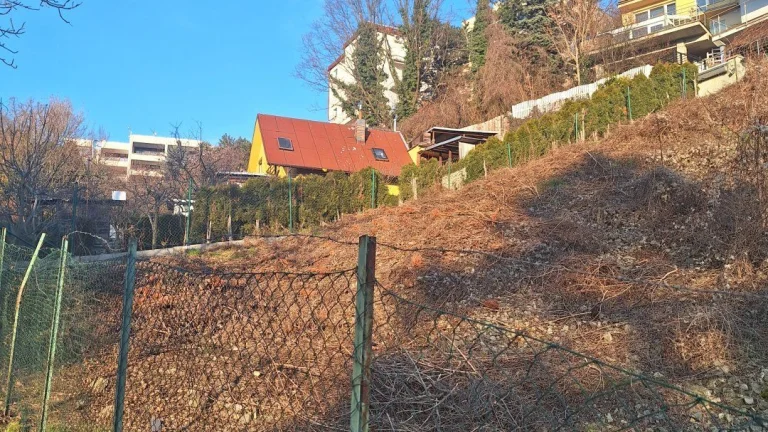 STAVEBNÝ POZEMOK - BRATISLAVA STARÉ MESTO