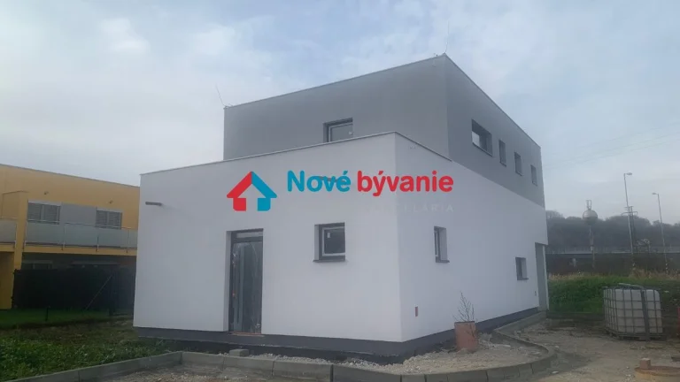 Moderná novostavba rodinného domu na predaj Žilina-Bytčica.(