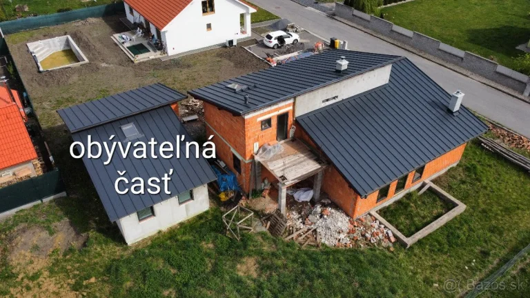 Rodinný dom - novostavba s okamžite obývateľnou časťou