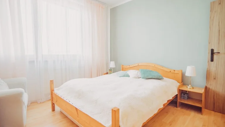 Na predaj Veľkometrážny 4-izbový byt s balkónom vo vyhľadáv