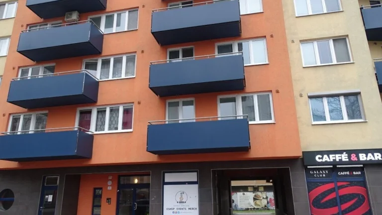 Ponúkame Vám na prenájom komerčné a prevádzkové priestory v