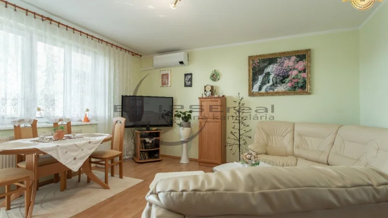 NA PREDAJ 4-izbový byt s balkónom a klimatizáciou v Zohore
