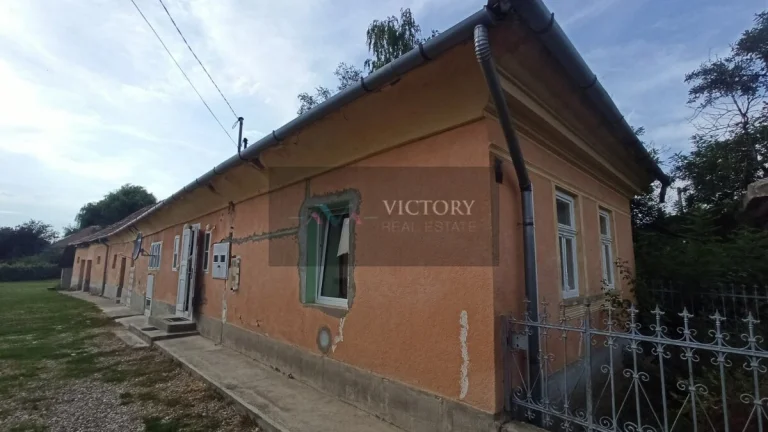 suchý 2i. gazdovský dom v Gönc s ústredným kúrením