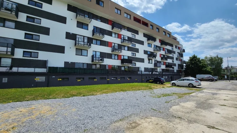 NA PRENÁJOM Parkovacie miesta (pozemky) na ul. Komenského, B