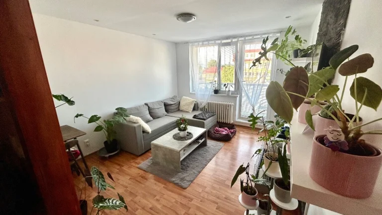 Na predaj menší 2 izb byt, 2x Loggia, Dubnica nad Váhom
