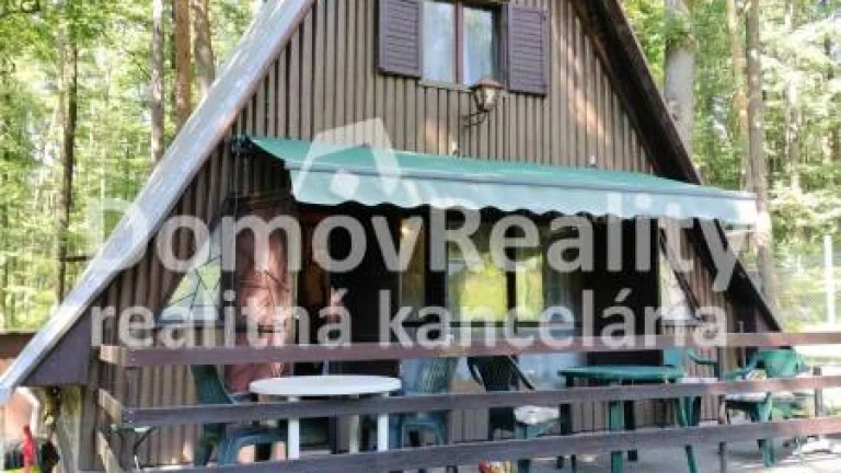 Drevená horská chata - v lese a súkromí, pozemok 536 m2, Púš