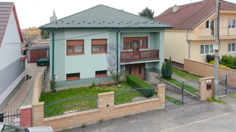 5 izbový rodinný dom v Blatnom