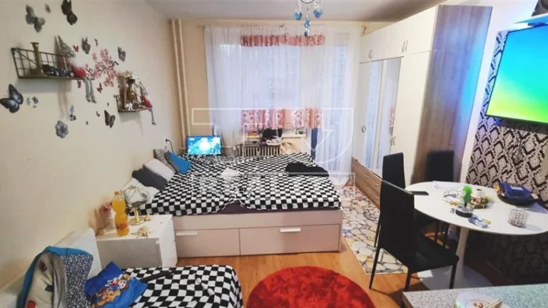 Po rekonštrukcii - 1 izb.byt 25 m2, ul.Skuteckého, Malacky.