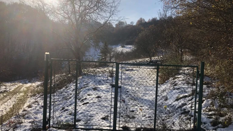 Stavebný pozemok na samote
